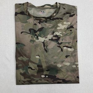 Under Armour T-shirt